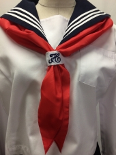 レッドスカーフ
全3点