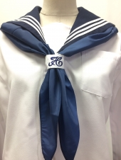 ネイビースカーフ
全18点