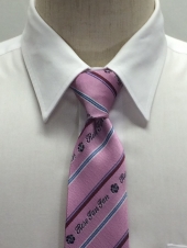 ピンクネクタイ 　　
男女お揃い
全10点