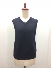 ネイビーニットベスト
全20点