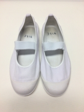 ホワイト上履き
全73点