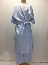ブルー患者服
全1点