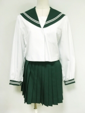グリーン衿長袖セーラー服
全1点