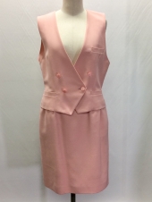 ピンクベストスカート
全1点