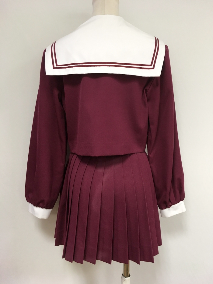 レッド長袖セーラー服
全1点