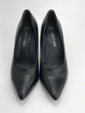 ブラックパンプス