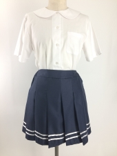 ネイビースカート
全3点