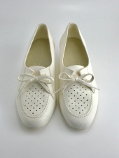 ホワイトナースシューズ
全1点