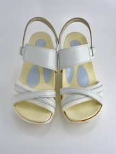 ホワイト医療シューズ
全1点