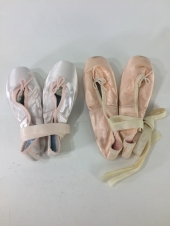 23.5/24.5/25.0cm
全4点
トウシューズ