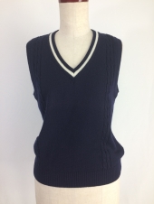 ネイビーニットベスト
全3点