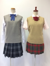 スクール女子 No.35
右7
左9