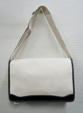 ホワイト帆布バッグ 
全20点