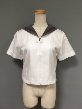 グレー衿半袖セーラー服 
全5点