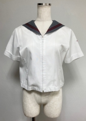 グレー衿半袖セーラー服 
全5点