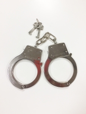 手錠（プラスチック製）
全3点