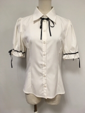 ホワイト飲食シャツ
全1点