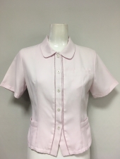 ピンクシャツ
全1点