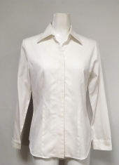 ホワイトシャツ
全1点