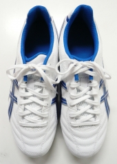 24.5cm
ホワイトサッカーシューズ