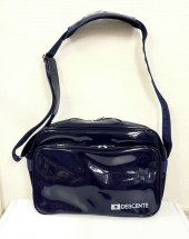 ネイビーエナメルバッグ
全1点