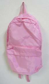 ピンクリュック
全1点