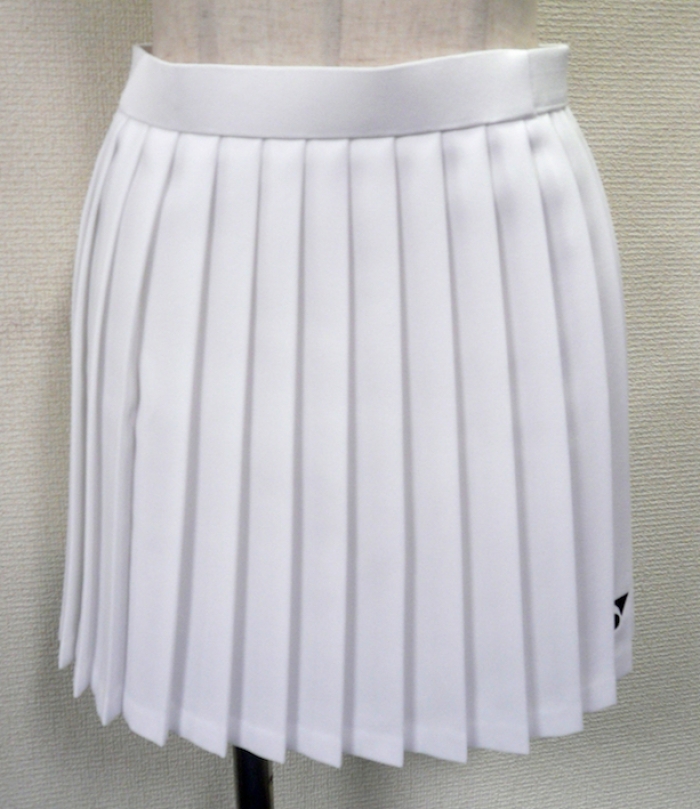ホワイトテニススカート