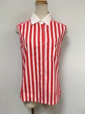 レッド飲食シャツ
全1点