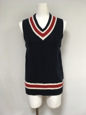 ネイビーニットベスト
全3点