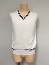 ホワイトニットベスト
ブラックライン
全1点