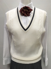 ホワイトニットベスト
グレーライン
全9点