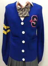 ブルーカーディガン
全1点
