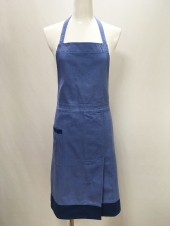 ブルー胸当てエプロン
全1点