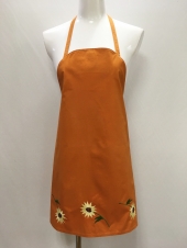 オレンジ胸当てエプロン
全1点
