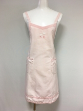 ピンク胸当てエプロン
全1点