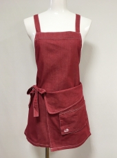 レッド胸当てエプロン
全1点