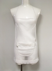 ホワイト胸当てエプロン
全1点