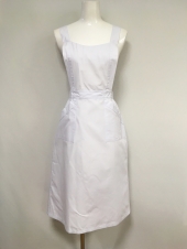 ホワイト胸当てエプロン
全1点