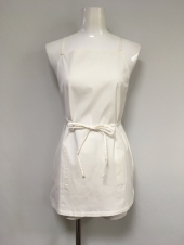 ホワイト胸当てエプロン
全1点