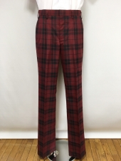 レッドパンツ
全1点