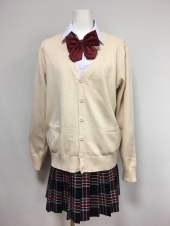 ベージュカーディガン
全8点