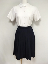 ネイビースカート
全1点