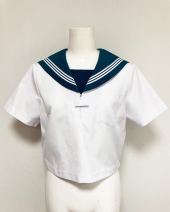 グリーン衿半袖セーラー服
全1点