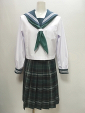 グリーン衿長袖セーラー服
全1点
