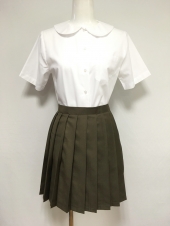 カーキスカート
全2点