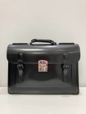 ブラックレザーバッグ
全1点