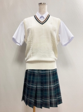 ホワイトニットベスト
グリーン×ブラウンライン
全23点