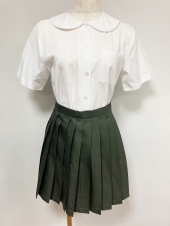 カーキスカート
全1点