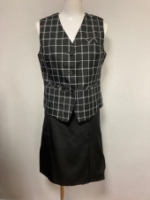 ブラックベストスカート
全1点