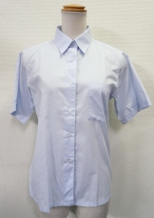 ブルー半袖シャツ
全1点